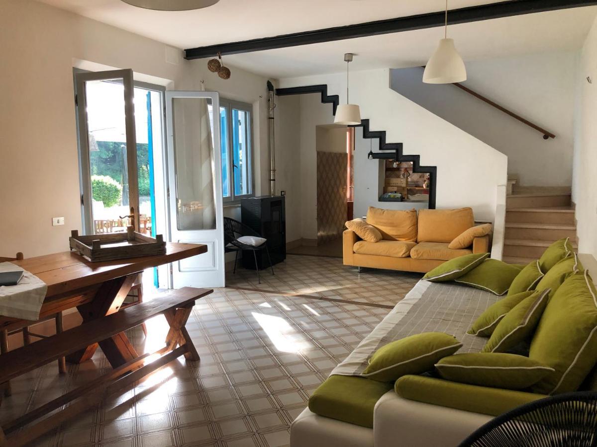 Agriturismo La Casa Nel Bosco Boveglio Luaran gambar